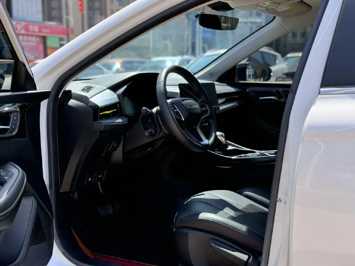 2021 Roewe i5 1.5L 120HP L4 CVT,autocango,china used car exporter,china ev exporter,chinese used car exporter,chinese used ev exporter