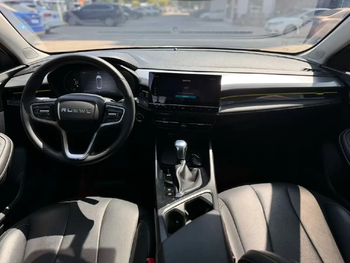 2021 Roewe i5 1.5L 120HP L4 CVT,autocango,china used car exporter,china ev exporter,chinese used car exporter,chinese used ev exporter