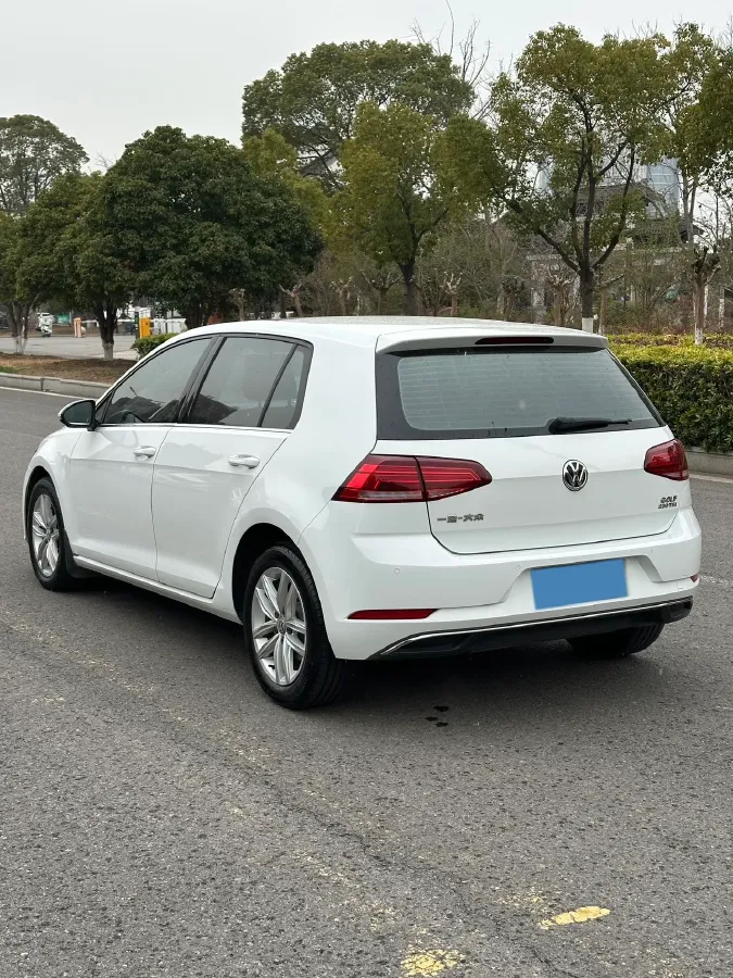 2018 Volkswagen Golf 1.4T 131HP L4 7DCT,autocango,china used car exporter,china ev exporter,chinese used car exporter,chinese used ev exporter