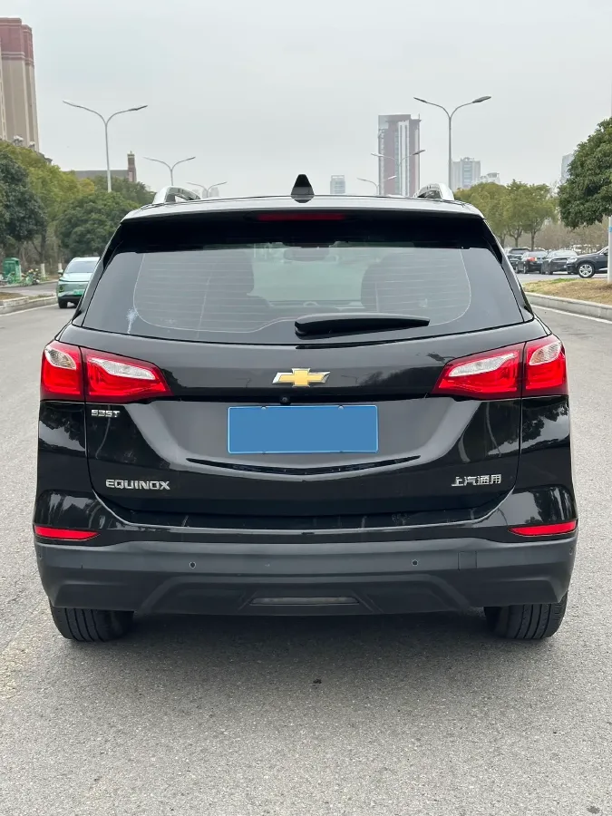 2019 Chevrolet Equinox 1.5T 180HP L4 6AT,autocango,china used car exporter,china ev exporter,chinese used car exporter,chinese used ev exporter