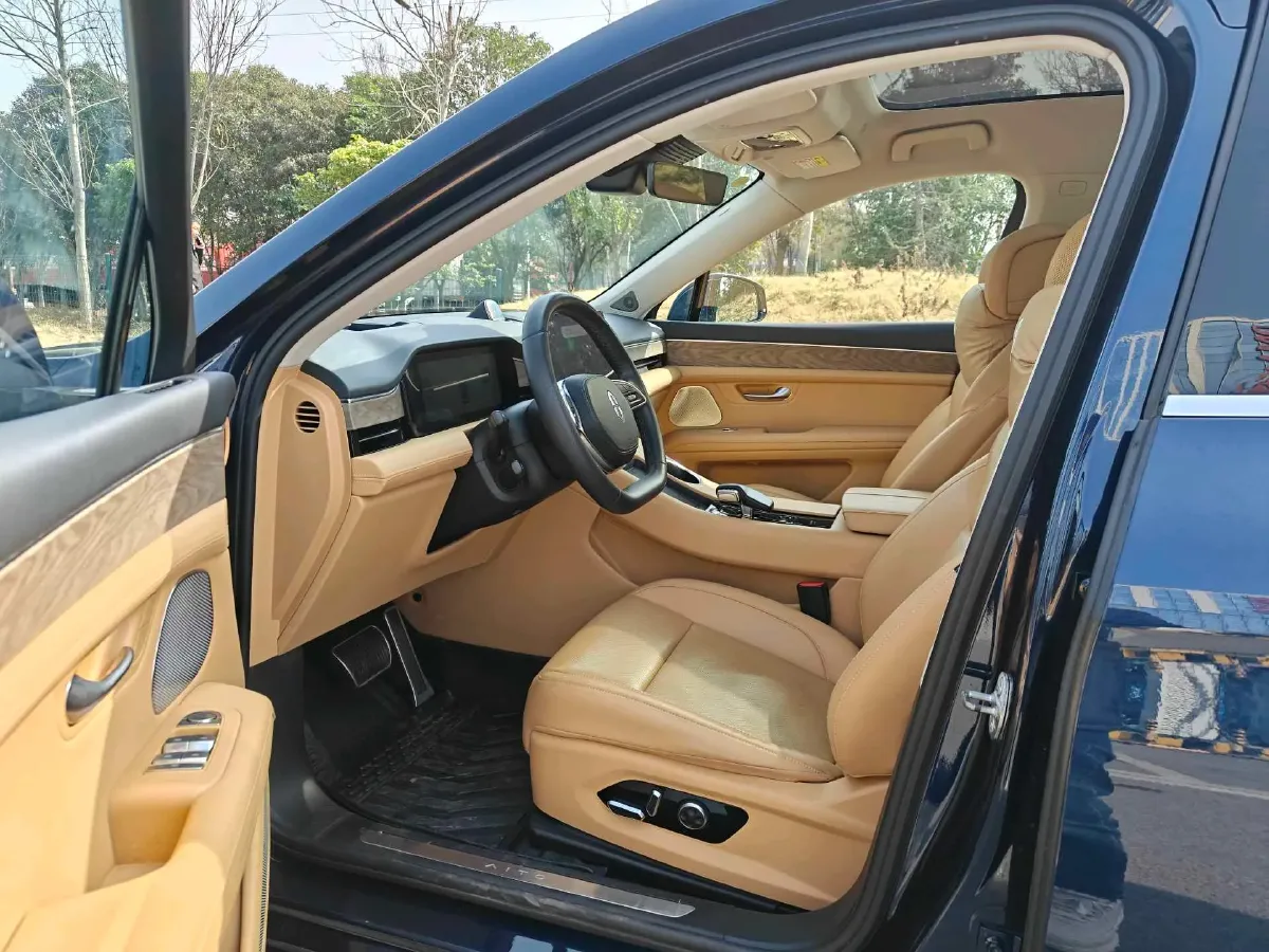 2022 Isuzu Mu-X 2.0T 220HP L4 8AT,autocango,china used car exporter,china ev exporter,chinese used car exporter,chinese used ev exporter