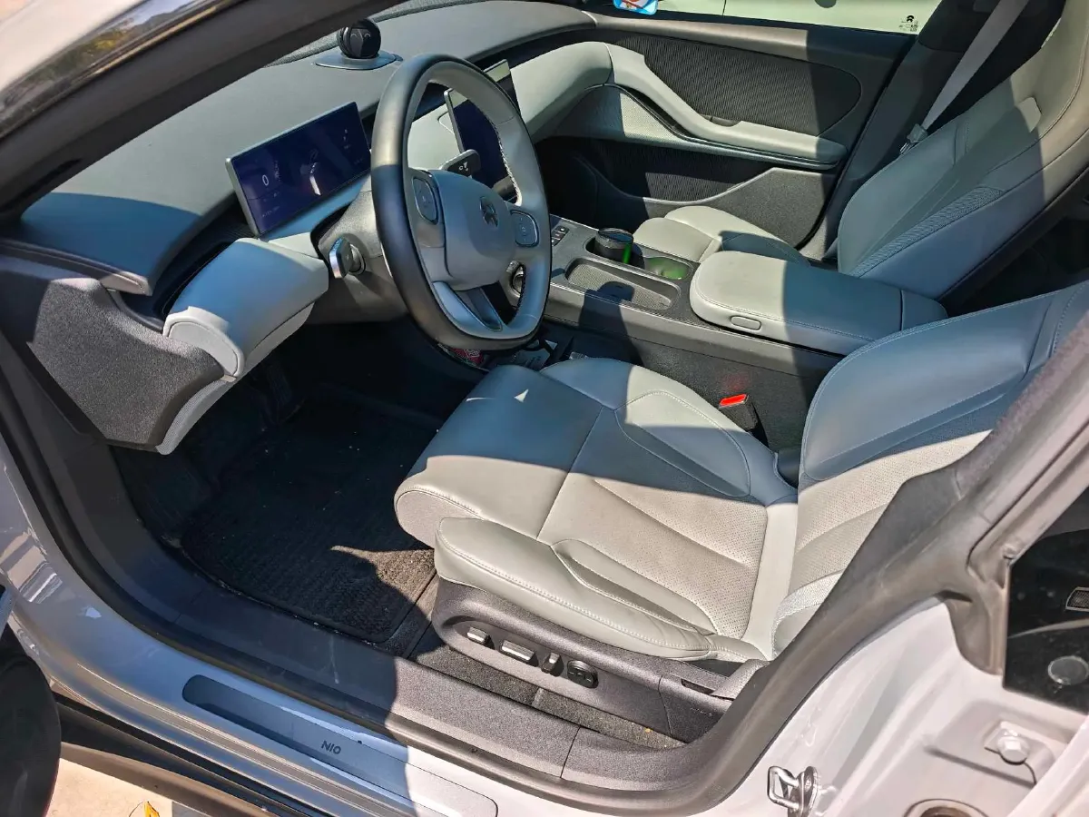 2023 NIO ET5T BEV 75KWH,autocango,china used car exporter,china ev exporter,chinese used car exporter,chinese used ev exporter