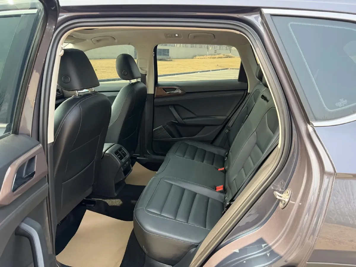 2020 Volkswagen Tharu 1.4T 150HP L4 7DCT,autocango,china used car exporter,china ev exporter,chinese used car exporter,chinese used ev exporter