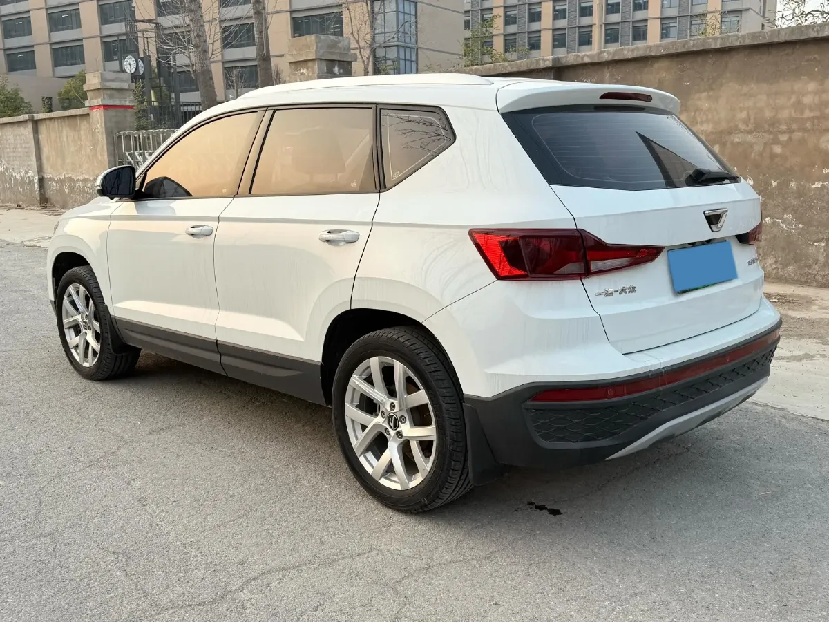 2023 Jetta VS5 1.4T 150HP L4 5MT,autocango,china used car exporter,china ev exporter,chinese used car exporter,chinese used ev exporter