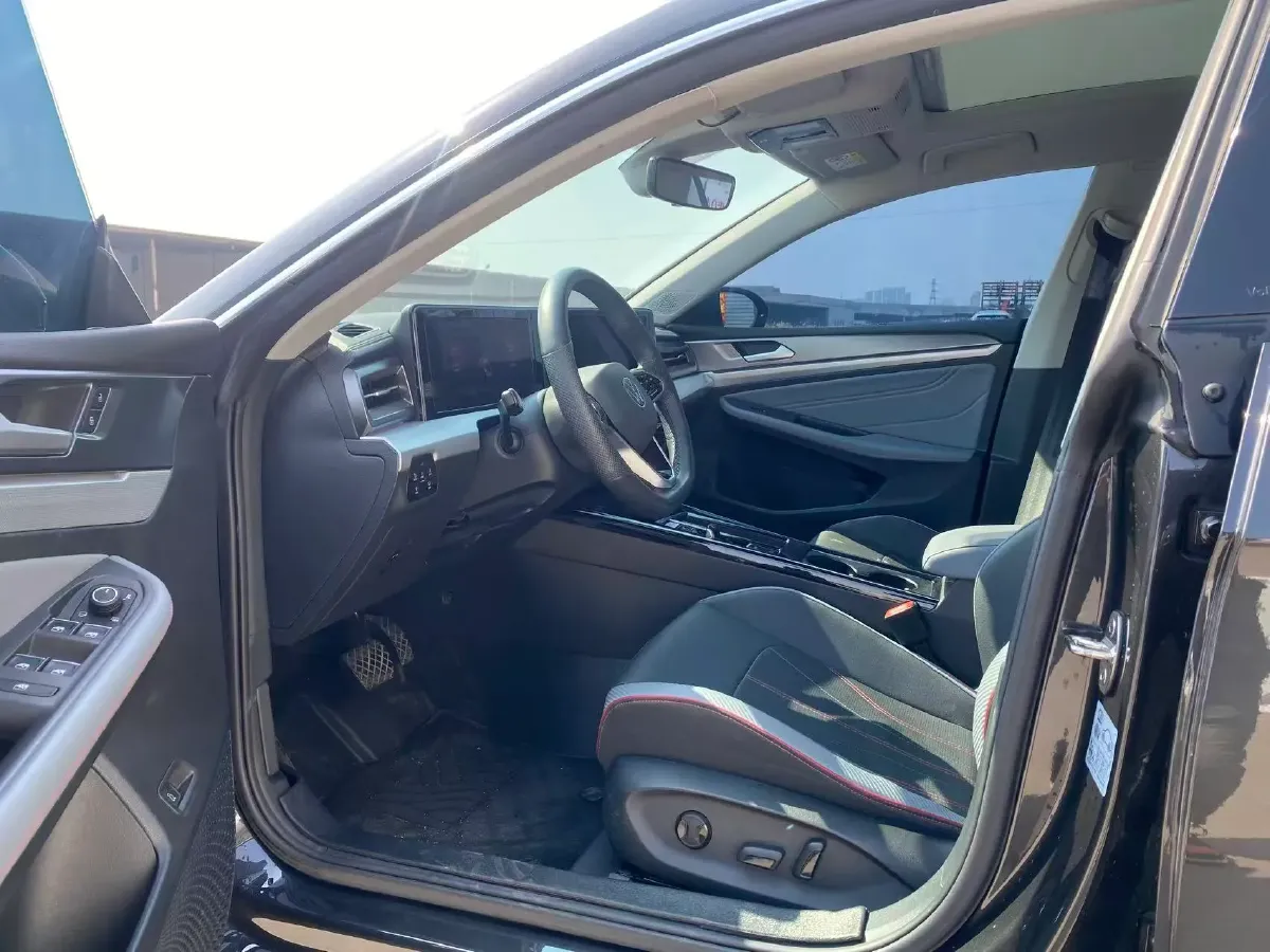 2023 Volkswagen Lamando 1.4T 150HP L4 7DCT,autocango,china used car exporter,china ev exporter,chinese used car exporter,chinese used ev exporter