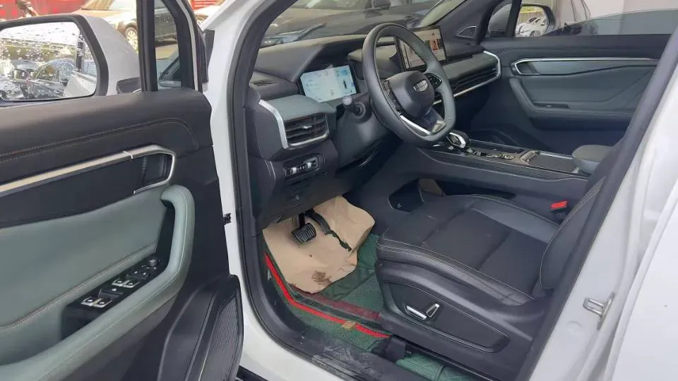 2023 Geely Okavango L 2.0T 218HP L4 7DCT,autocango,china used car exporter,china ev exporter,chinese used car exporter,chinese used ev exporter