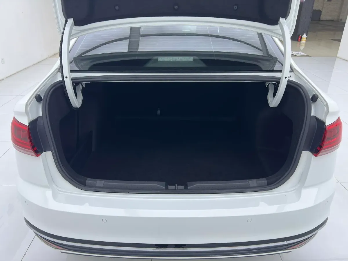 2023 Volkswagen Bora 1.2T 116HP L4 7DCT,autocango,china used car exporter,china ev exporter,chinese used car exporter,chinese used ev exporter