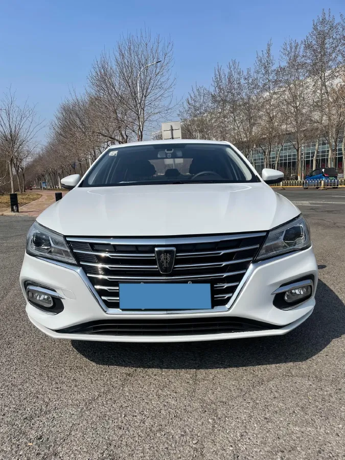 2019 Roewe i5 1.5L 120HP L4 5MT,autocango,china used car exporter,china ev exporter,chinese used car exporter,chinese used ev exporter