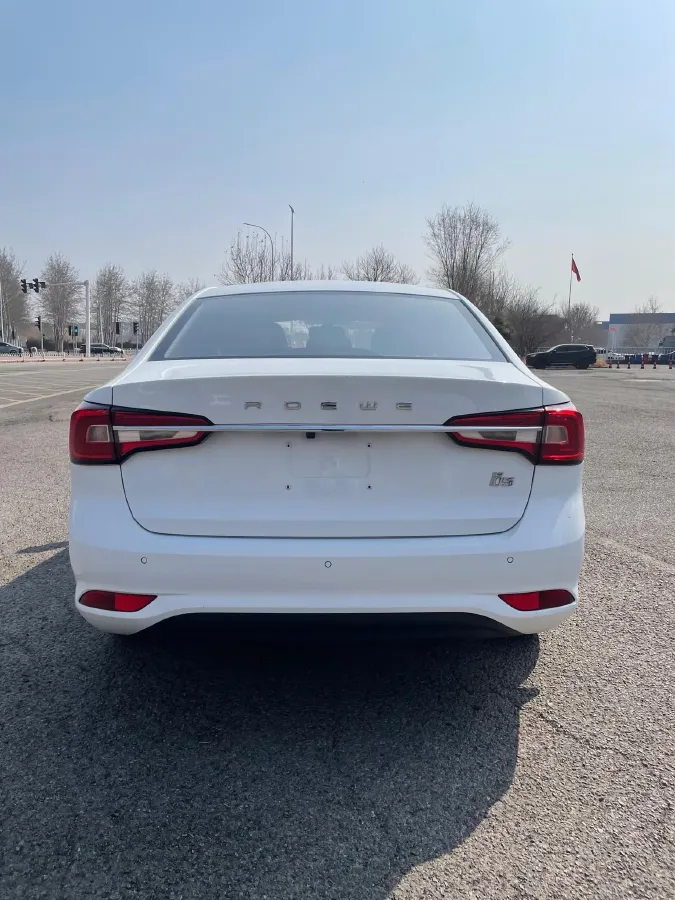 2019 Roewe i5 1.5L 120HP L4 5MT,autocango,china used car exporter,china ev exporter,chinese used car exporter,chinese used ev exporter