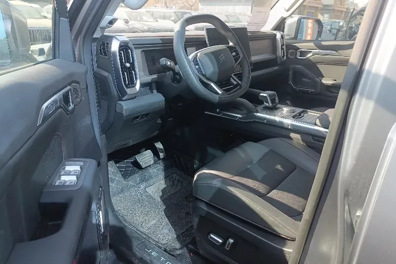 2024 Jetour Traveller 2.0T 254HP L4 7DCT,autocango,china used car exporter,china ev exporter,chinese used car exporter,chinese used ev exporter