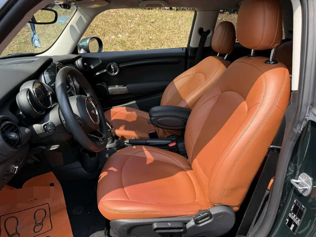 2019 MINI MINI 1.5T 102HP L3 7DCT,autocango,china used car exporter,china ev exporter,chinese used car exporter,chinese used ev exporter