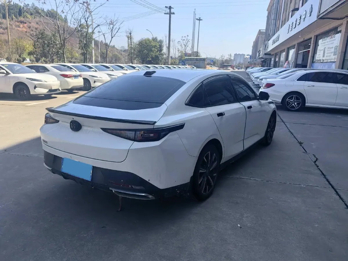 2023 ChangAn Oshan Z6 1.5T 188HP L4 7DCT,autocango,china used car exporter,china ev exporter,chinese used car exporter,chinese used ev exporter