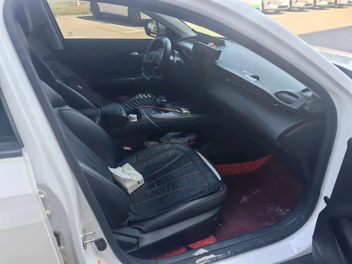 2023 ChangAn Oshan Z6 1.5T 188HP L4 7DCT,autocango,china used car exporter,china ev exporter,chinese used car exporter,chinese used ev exporter