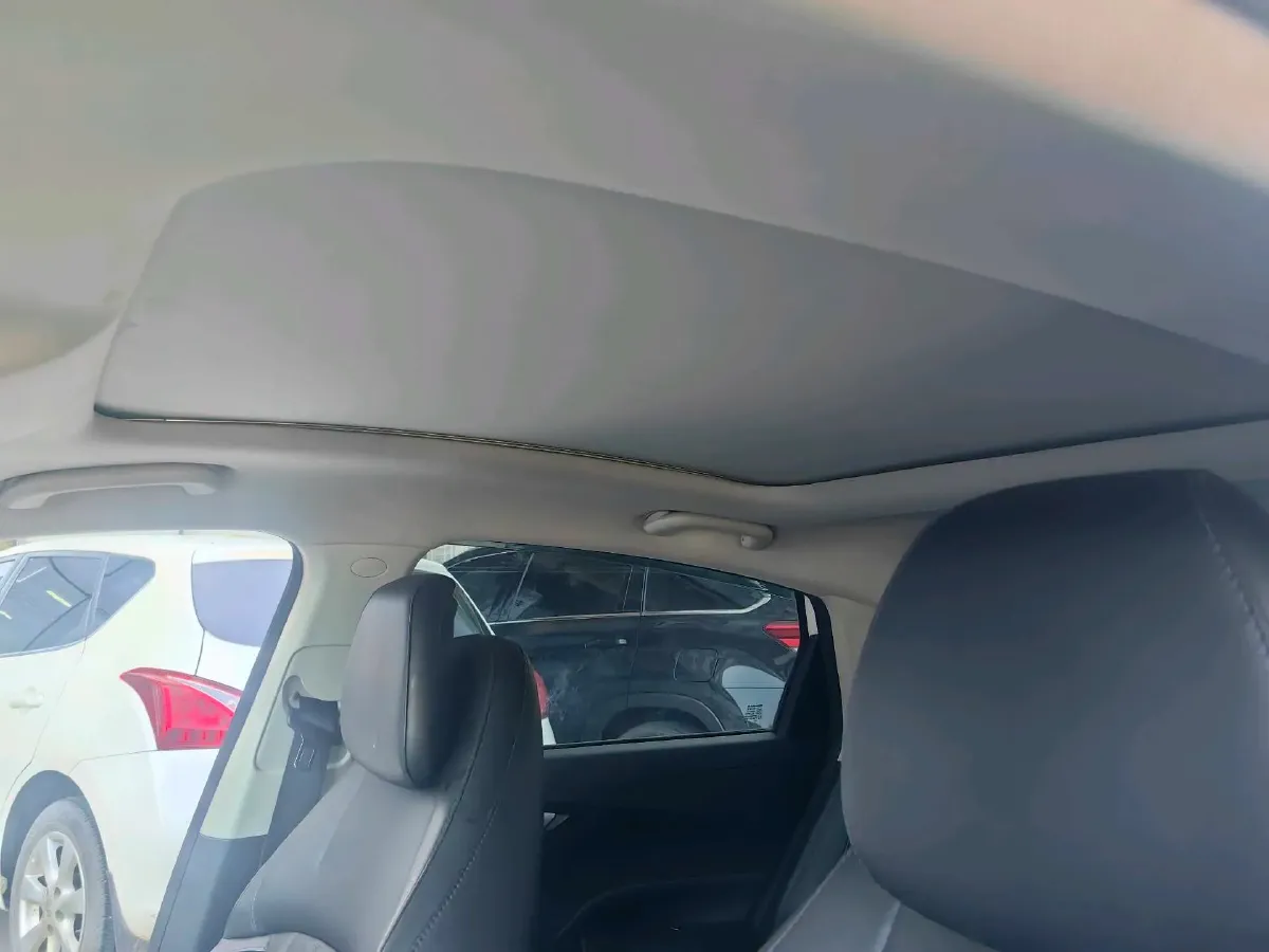 2023 ChangAn Oshan Z6 1.5T 188HP L4 7DCT,autocango,china used car exporter,china ev exporter,chinese used car exporter,chinese used ev exporter