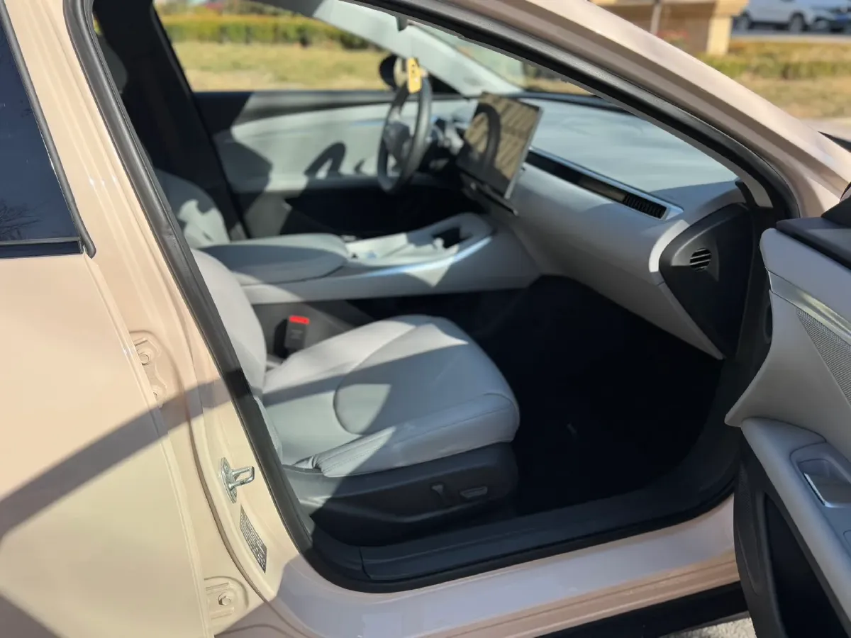 2024 Xpeng MONA M03 BEV 62.2KWH,autocango,china used car exporter,china ev exporter,chinese used car exporter,chinese used ev exporter