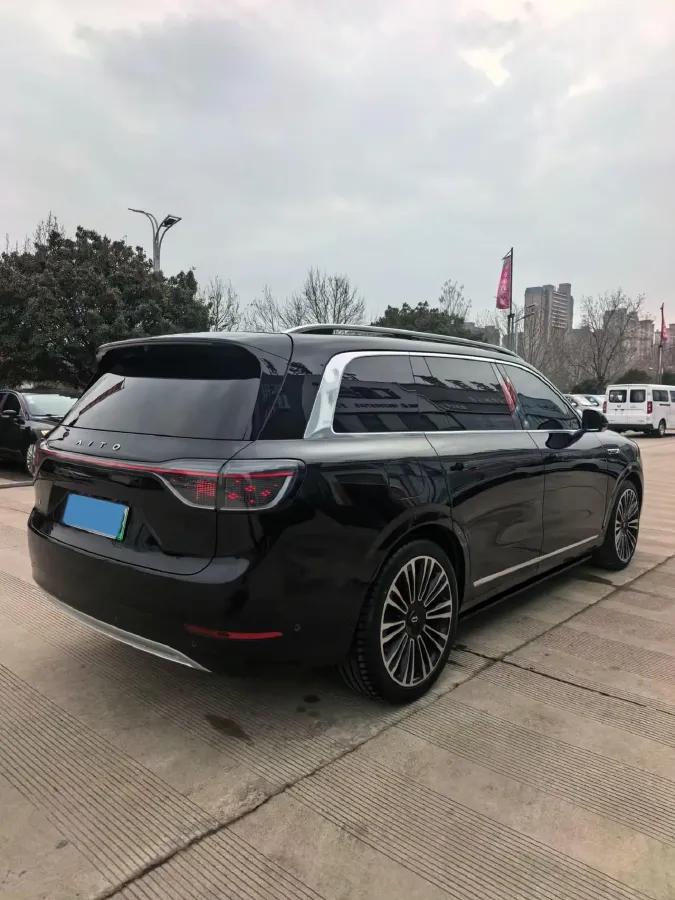 2024 AITO AITO M9 1.5T 152HP L4 REEV 42KWH,autocango,china used car exporter,china ev exporter,chinese used car exporter,chinese used ev exporter