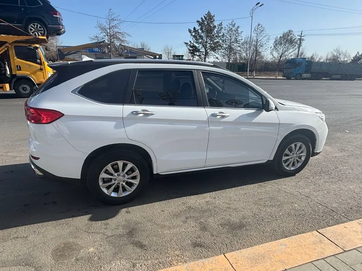 2021 Haval M6 1.5T 150HP L4 7DCT,autocango,china used car exporter,china ev exporter,chinese used car exporter,chinese used ev exporter