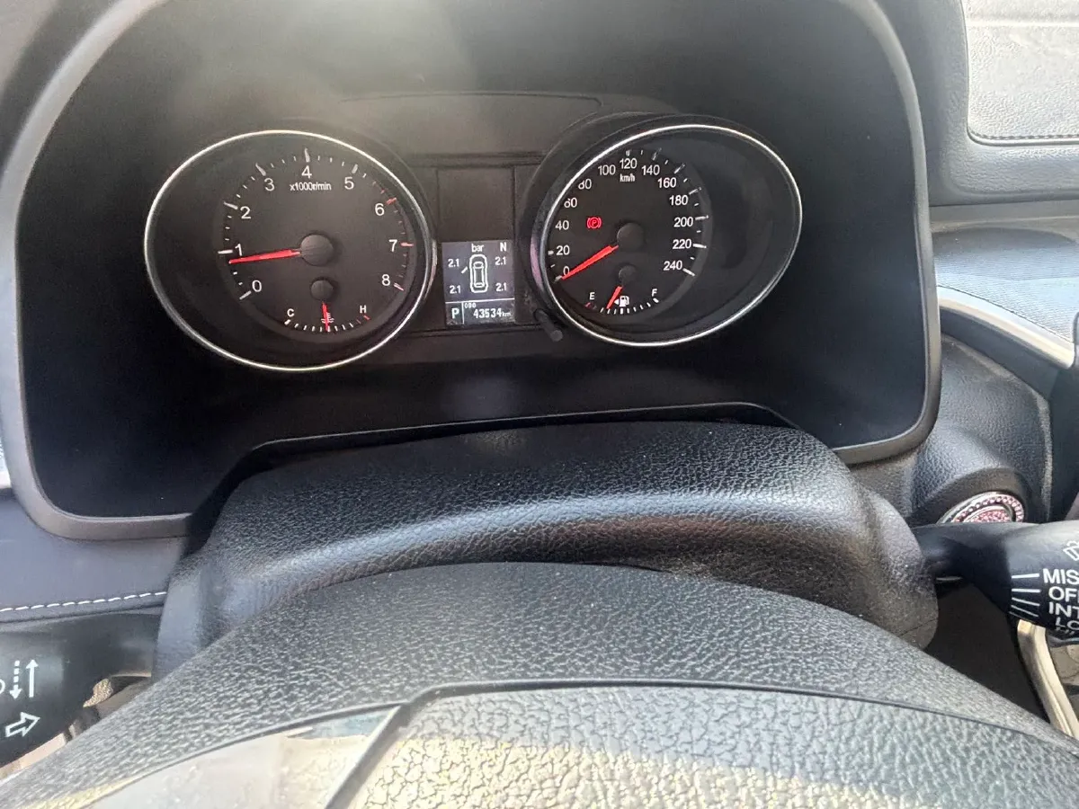 2021 Haval M6 1.5T 150HP L4 7DCT,autocango,china used car exporter,china ev exporter,chinese used car exporter,chinese used ev exporter