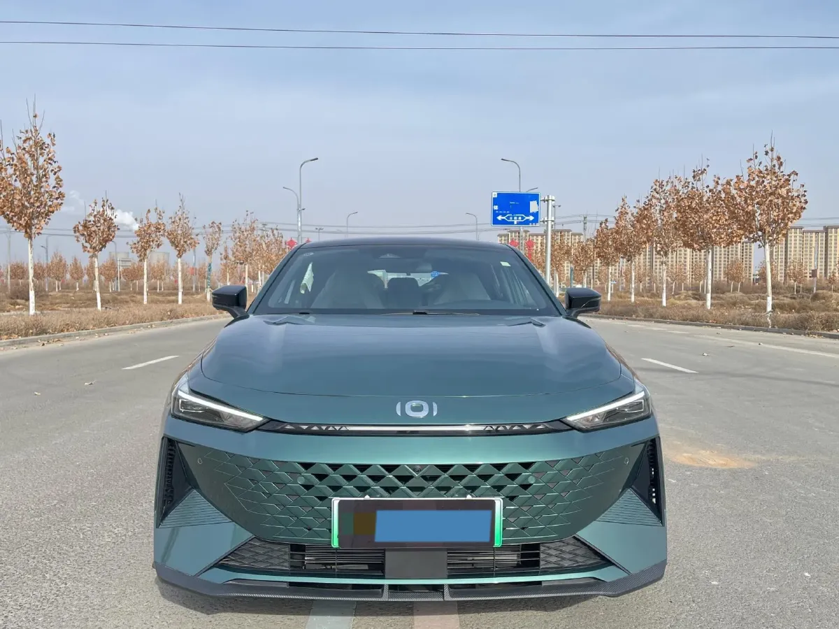 2023 MAXUS G50 1.5T 181HP L4 7DCT,autocango,china used car exporter,china ev exporter,chinese used car exporter,chinese used ev exporter