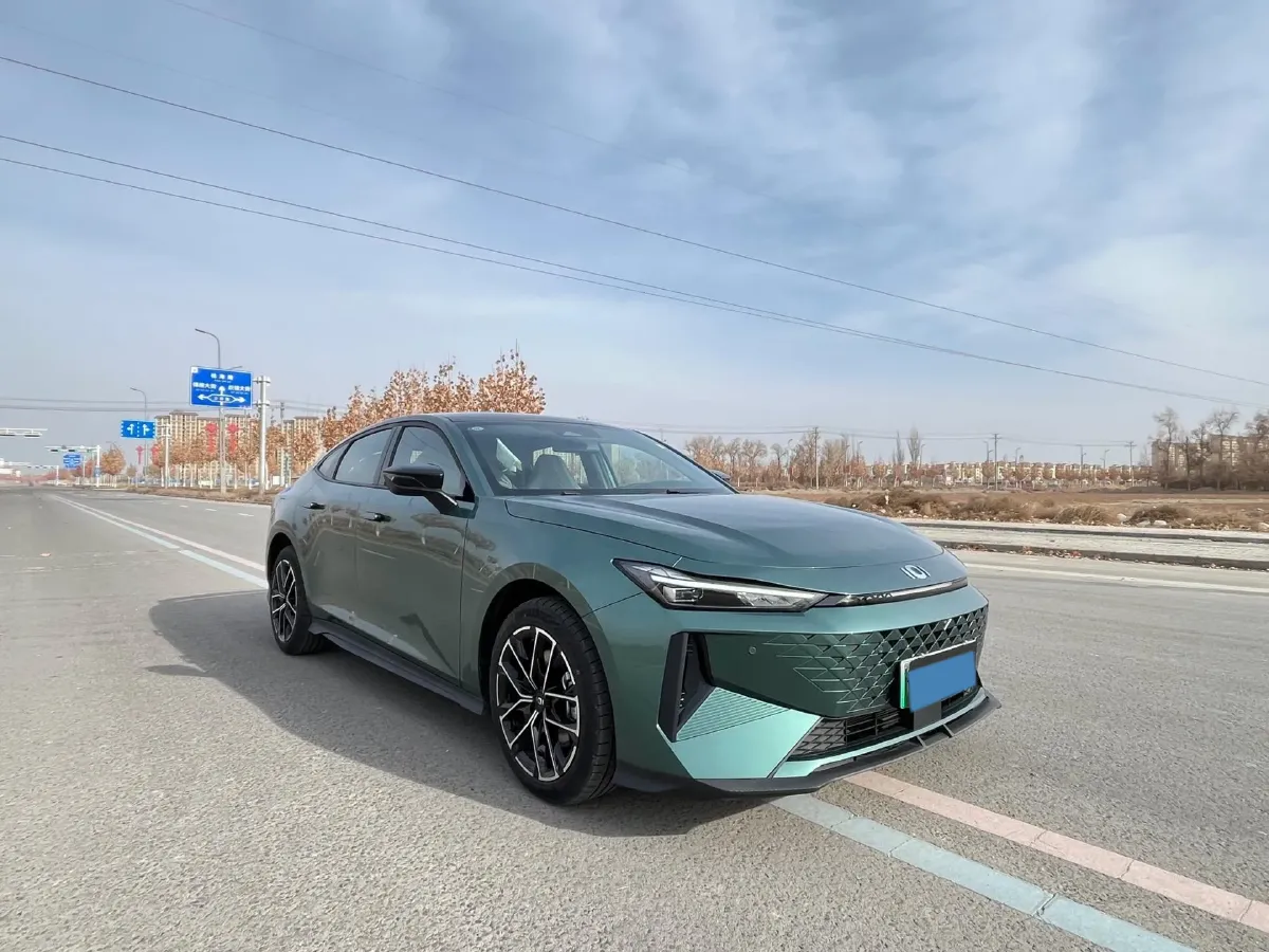 2023 MAXUS G50 1.5T 181HP L4 7DCT,autocango,china used car exporter,china ev exporter,chinese used car exporter,chinese used ev exporter