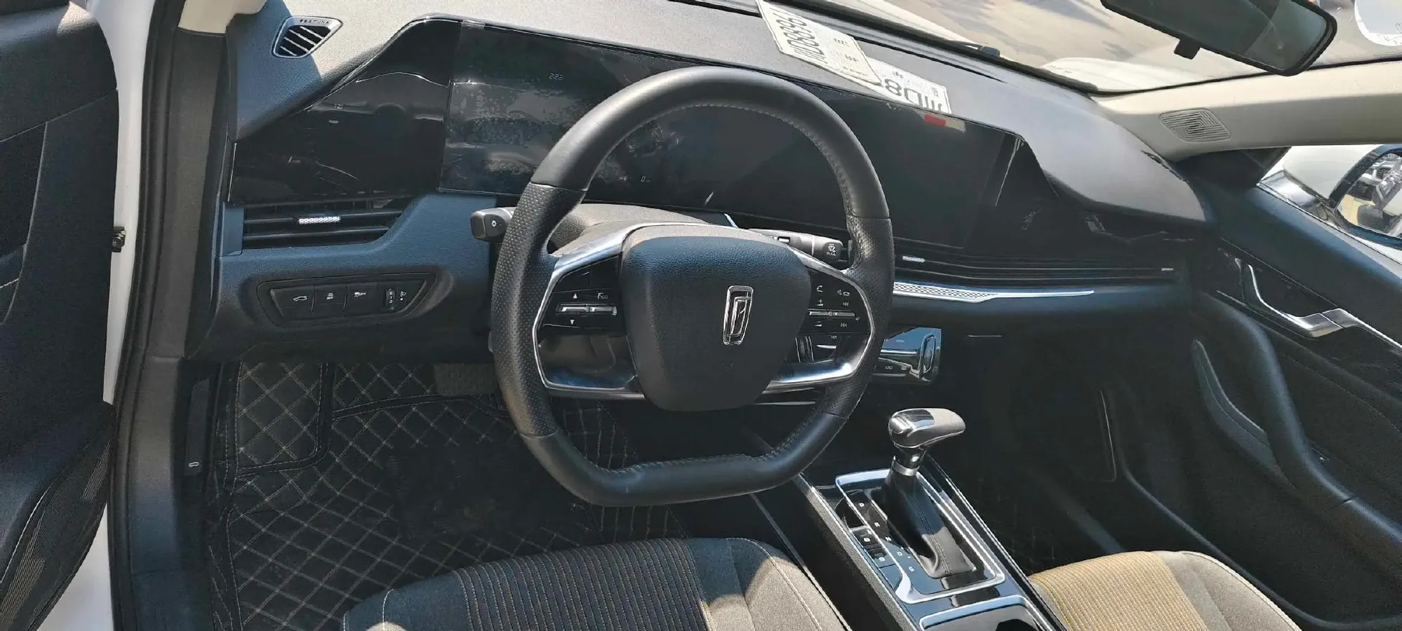 2023 Bestune B70 1.5T 169HP L4 7DCT,autocango,china used car exporter,china ev exporter,chinese used car exporter,chinese used ev exporter