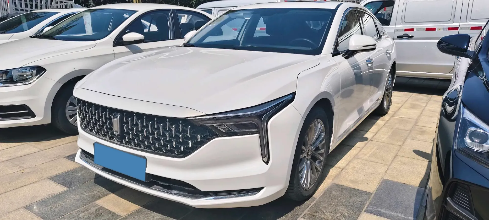 2023 Bestune B70 1.5T 169HP L4 7DCT,autocango,china used car exporter,china ev exporter,chinese used car exporter,chinese used ev exporter