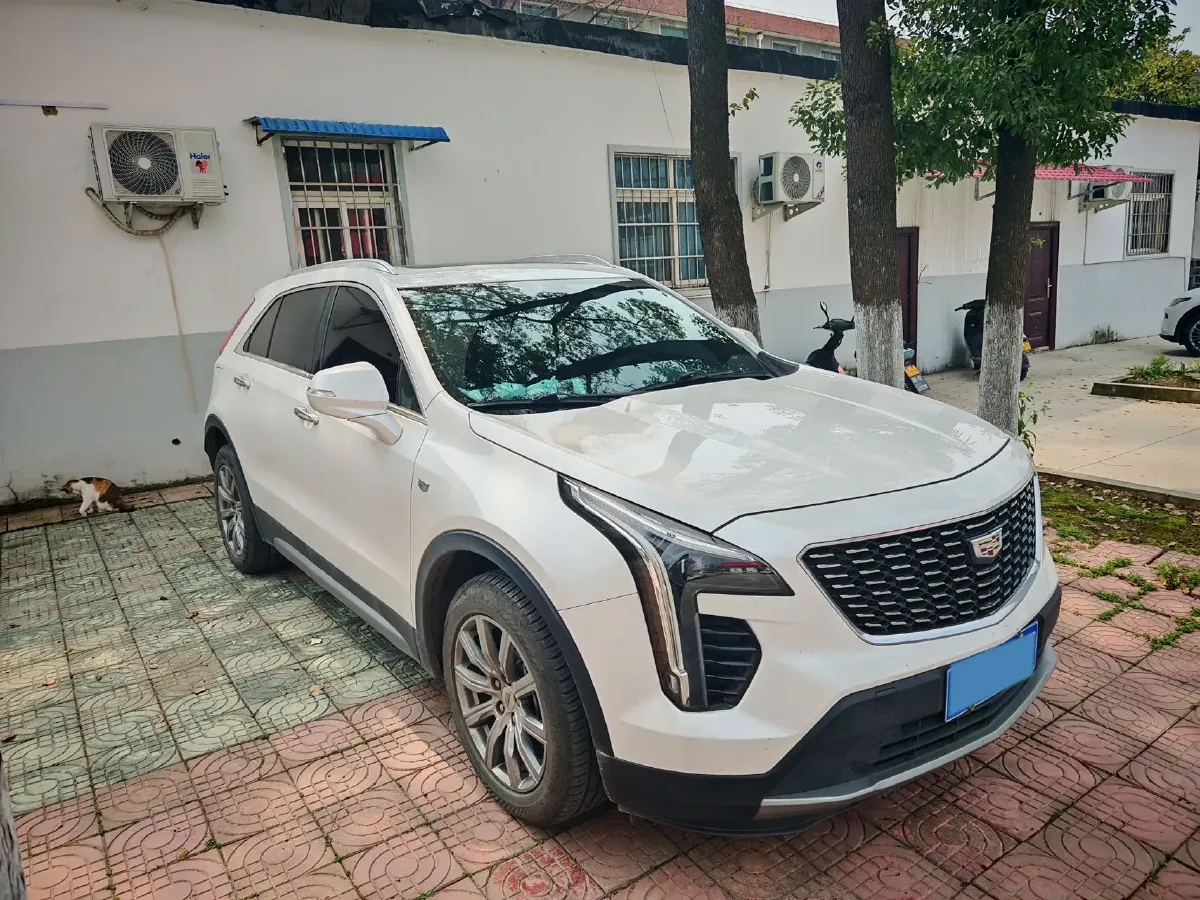 2021 Cadillac XT4 2.0T 237HP L4 9AT,autocango,china used car exporter,china ev exporter,chinese used car exporter,chinese used ev exporter