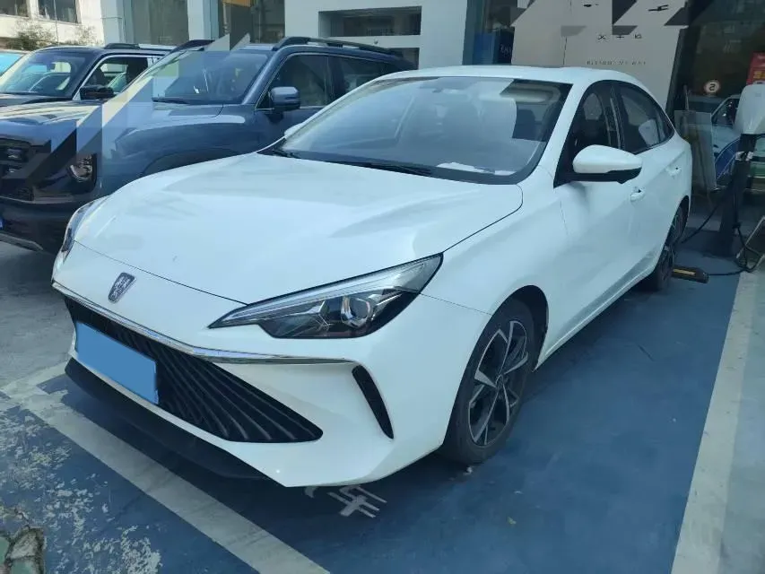 2023 Roewe i5 1.5L 129HP L4 CVT,autocango,china used car exporter,china ev exporter,chinese used car exporter,chinese used ev exporter