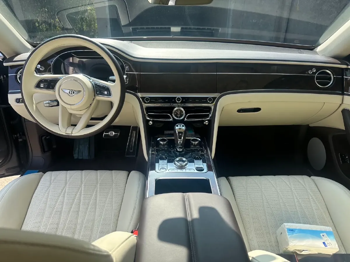 2020 Bentley Flying Spur 6.0T 635HP W12 8DCT,autocango,china used car exporter,china ev exporter,chinese used car exporter,chinese used ev exporter