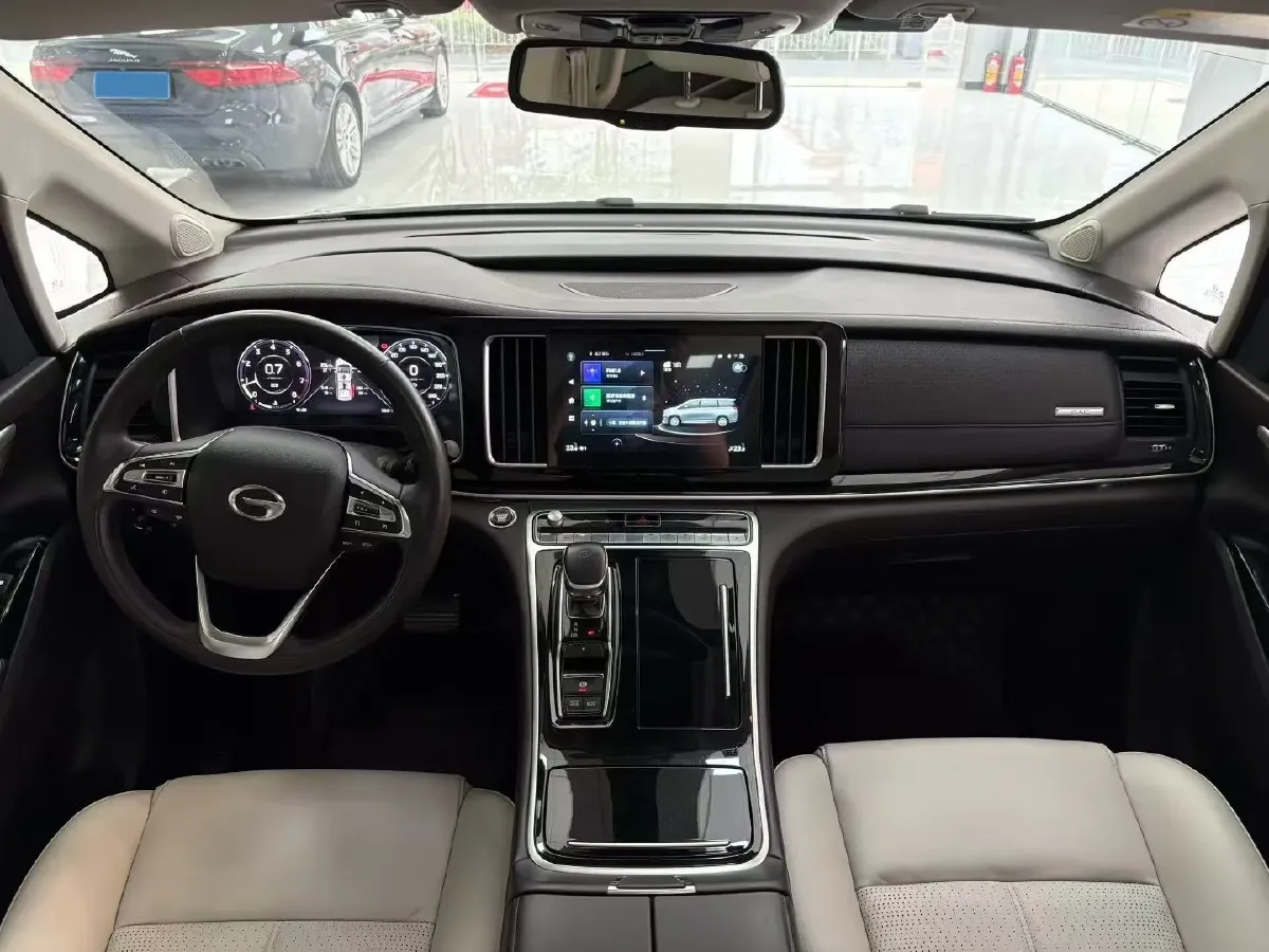 2021 GAC Trumpchi M8 2.0T 252HP L4 8AT,autocango,china used car exporter,china ev exporter,chinese used car exporter,chinese used ev exporter