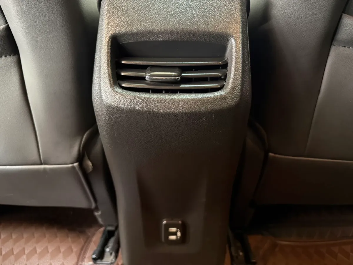 2020 Chevrolet Orlando 1.3T 163HP L3 6AT,autocango,china used car exporter,china ev exporter,chinese used car exporter,chinese used ev exporter