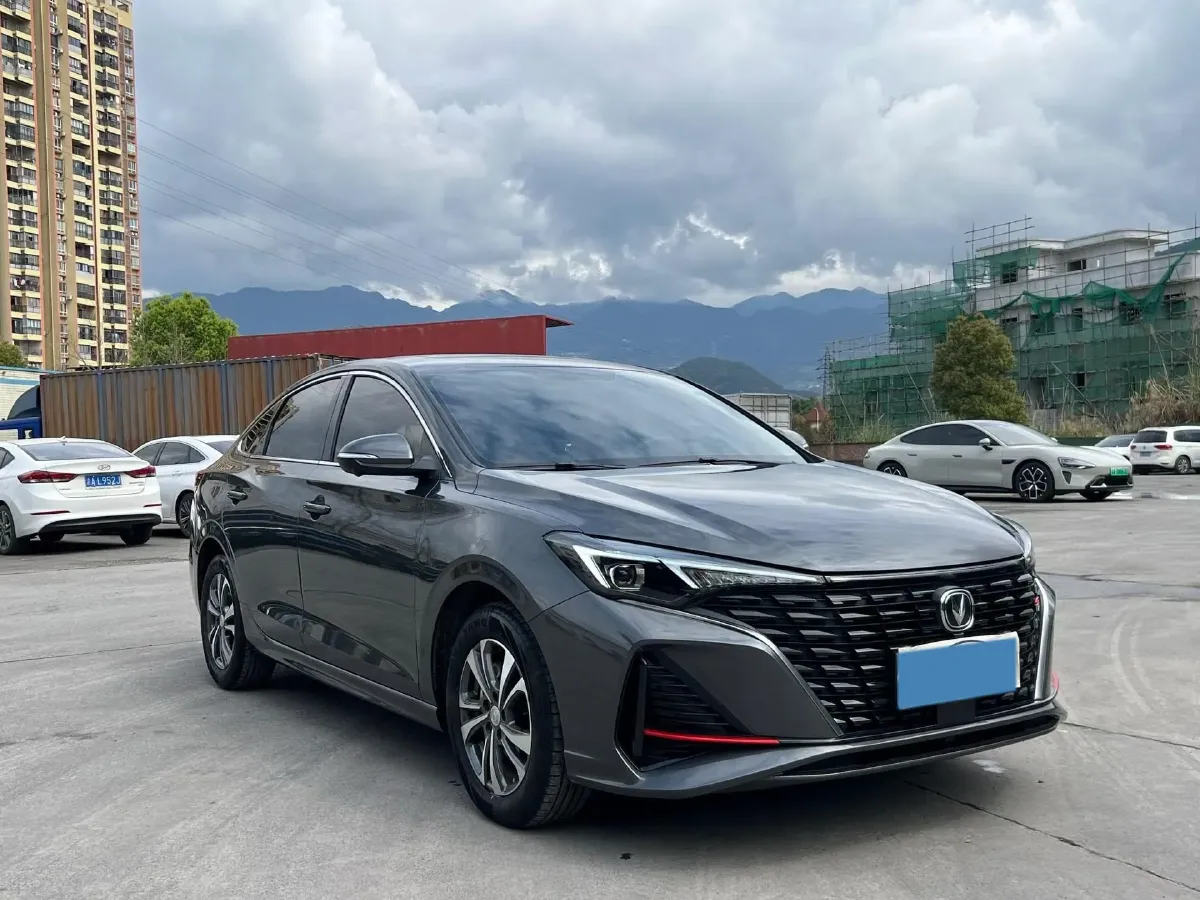 2025 ChangAn Eado 1.4T 160HP L4 7DCT,autocango,china used car exporter,china ev exporter,chinese used car exporter,chinese used ev exporter