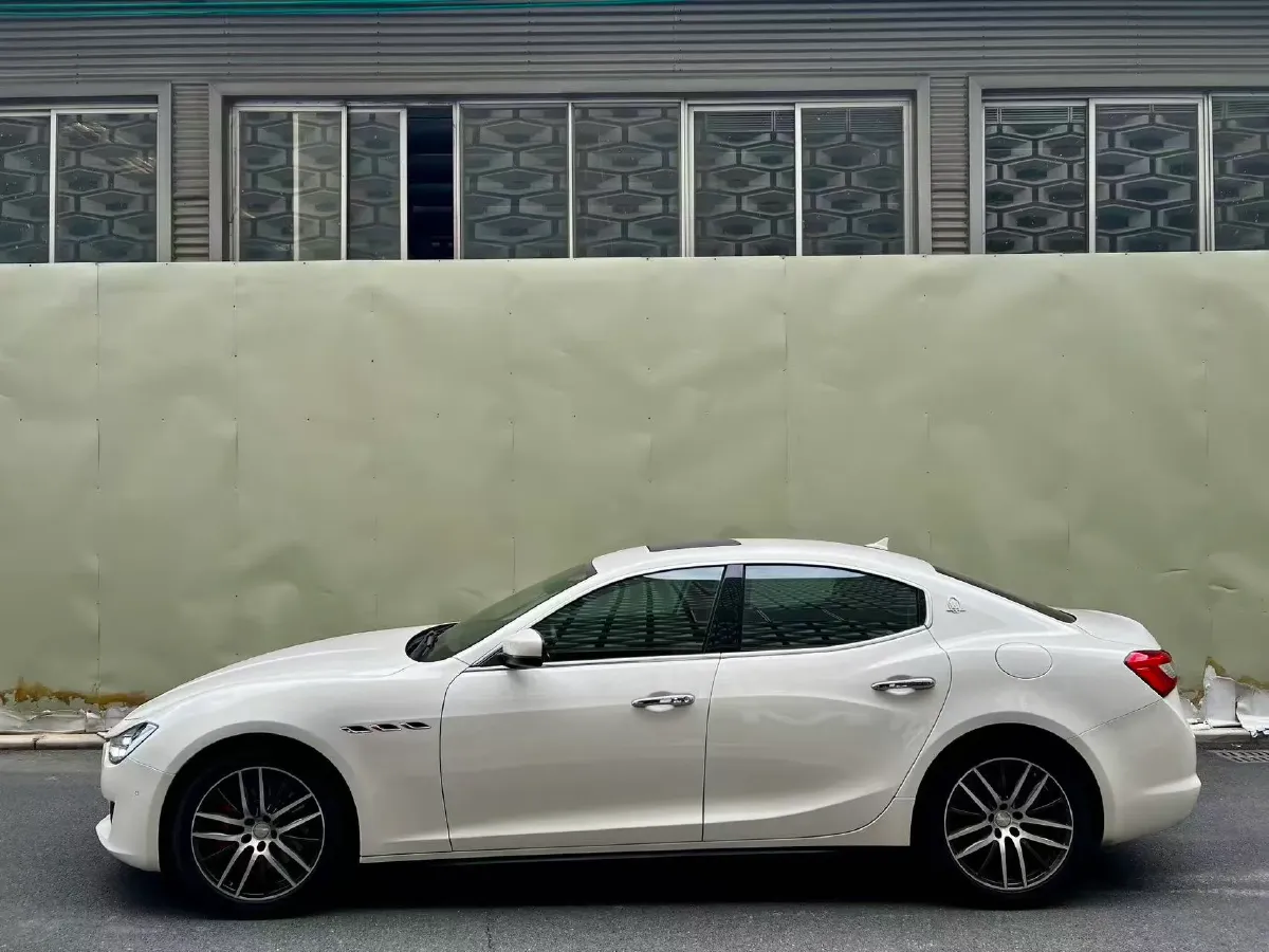 2018 Maserati Ghibli 3.0T 350HP V6 8AT,autocango,china used car exporter,china ev exporter,chinese used car exporter,chinese used ev exporter