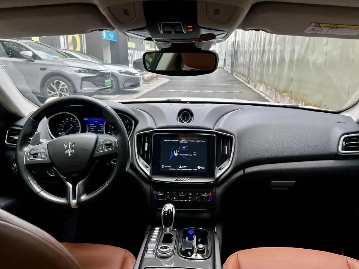 2018 Maserati Ghibli 3.0T 350HP V6 8AT,autocango,china used car exporter,china ev exporter,chinese used car exporter,chinese used ev exporter