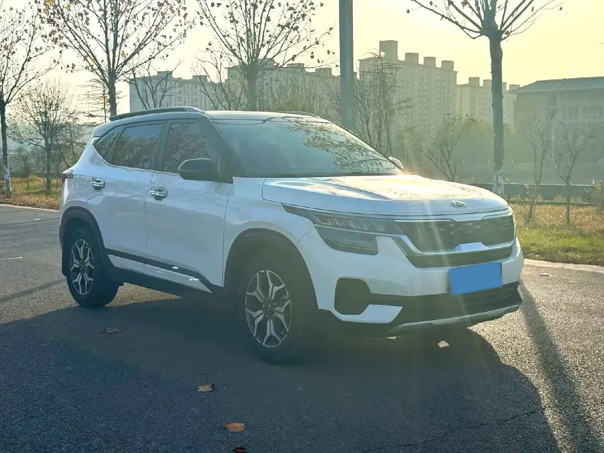 2023 Kia Seltos 1.5L 115HP L4 CVT,autocango,china used car exporter,china ev exporter,chinese used car exporter,chinese used ev exporter