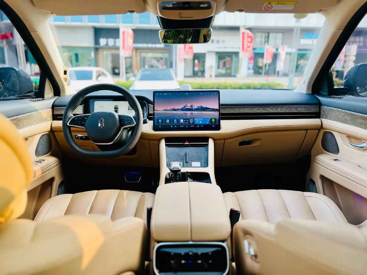 2022 Volvo S60 2.0T 197HP L4 8AT,autocango,china used car exporter,china ev exporter,chinese used car exporter,chinese used ev exporter