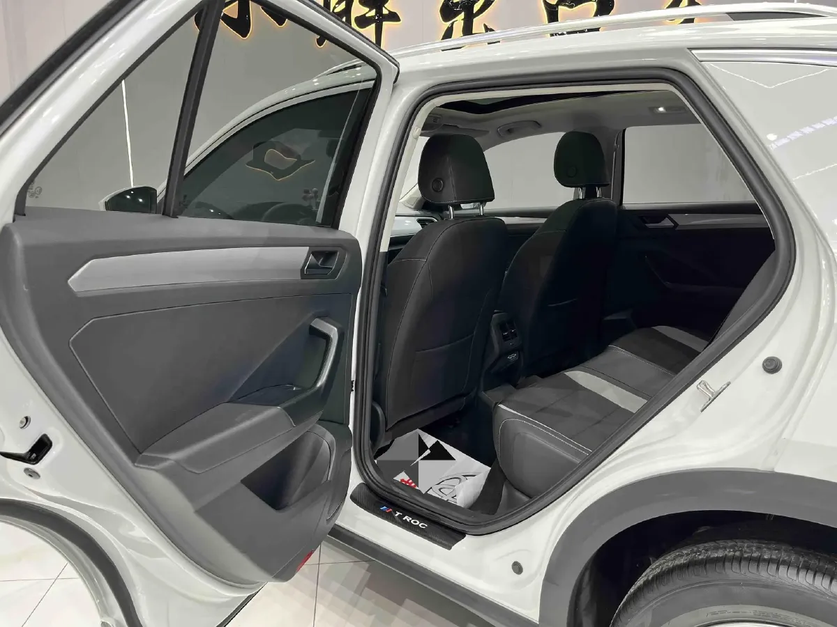 2022 Volkswagen T-Roc 1.4T 150HP L4 7DCT,autocango,china used car exporter,china ev exporter,chinese used car exporter,chinese used ev exporter