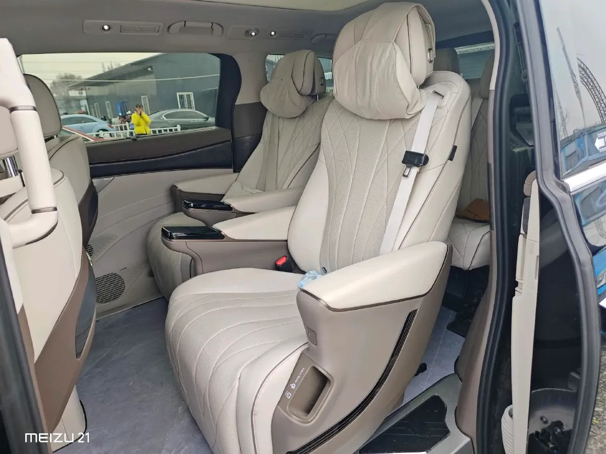 2022 HongQi HS7 3.0T 337HP V6 8AT,autocango,china used car exporter,china ev exporter,chinese used car exporter,chinese used ev exporter