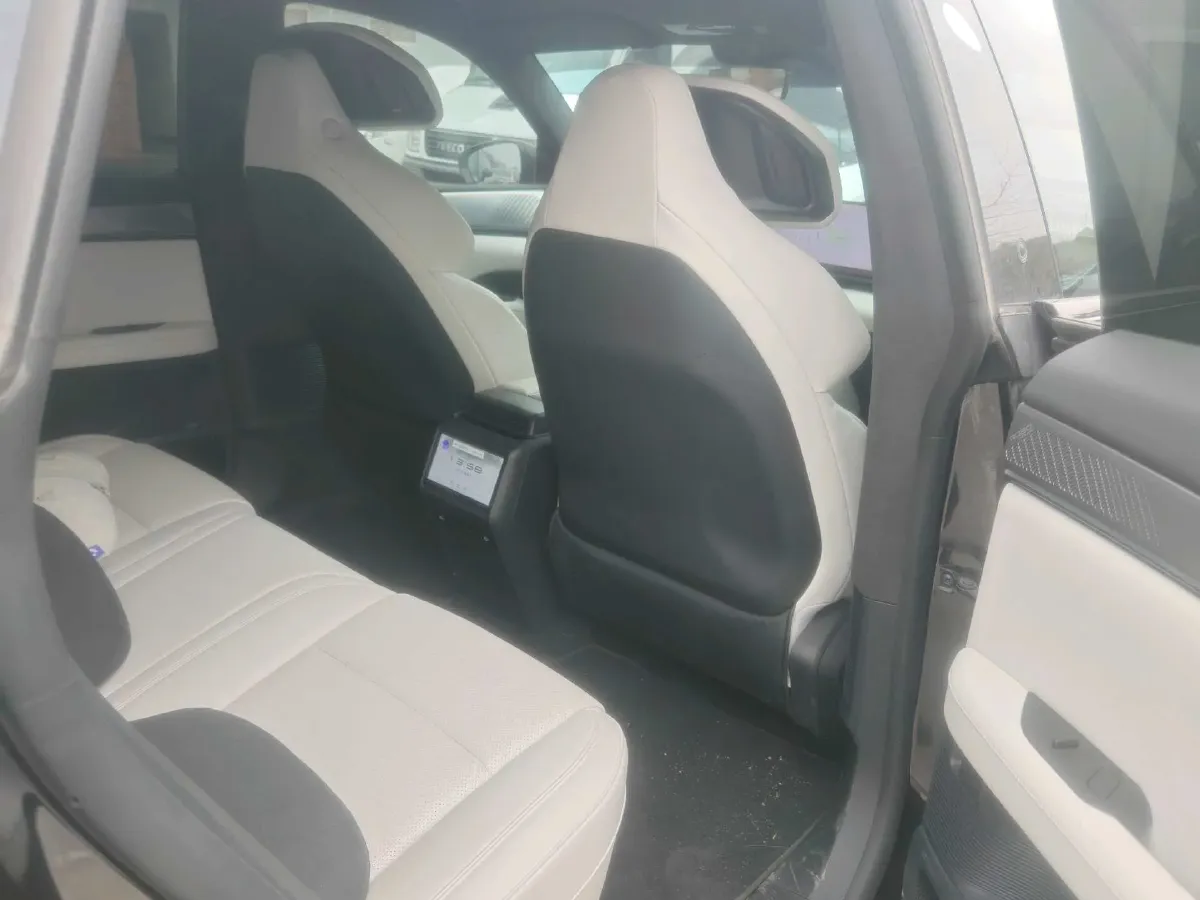 2023 Volkswagen ID.6 X BEV 83.4KWH,autocango,china used car exporter,china ev exporter,chinese used car exporter,chinese used ev exporter