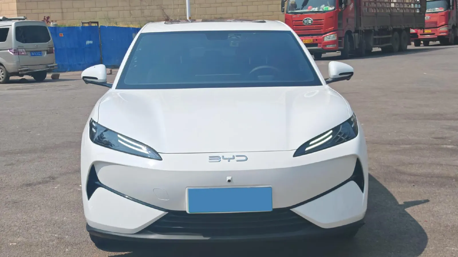 2025 BYD e7 BEV,autocango,china used car exporter,china ev exporter,chinese used car exporter,chinese used ev exporter