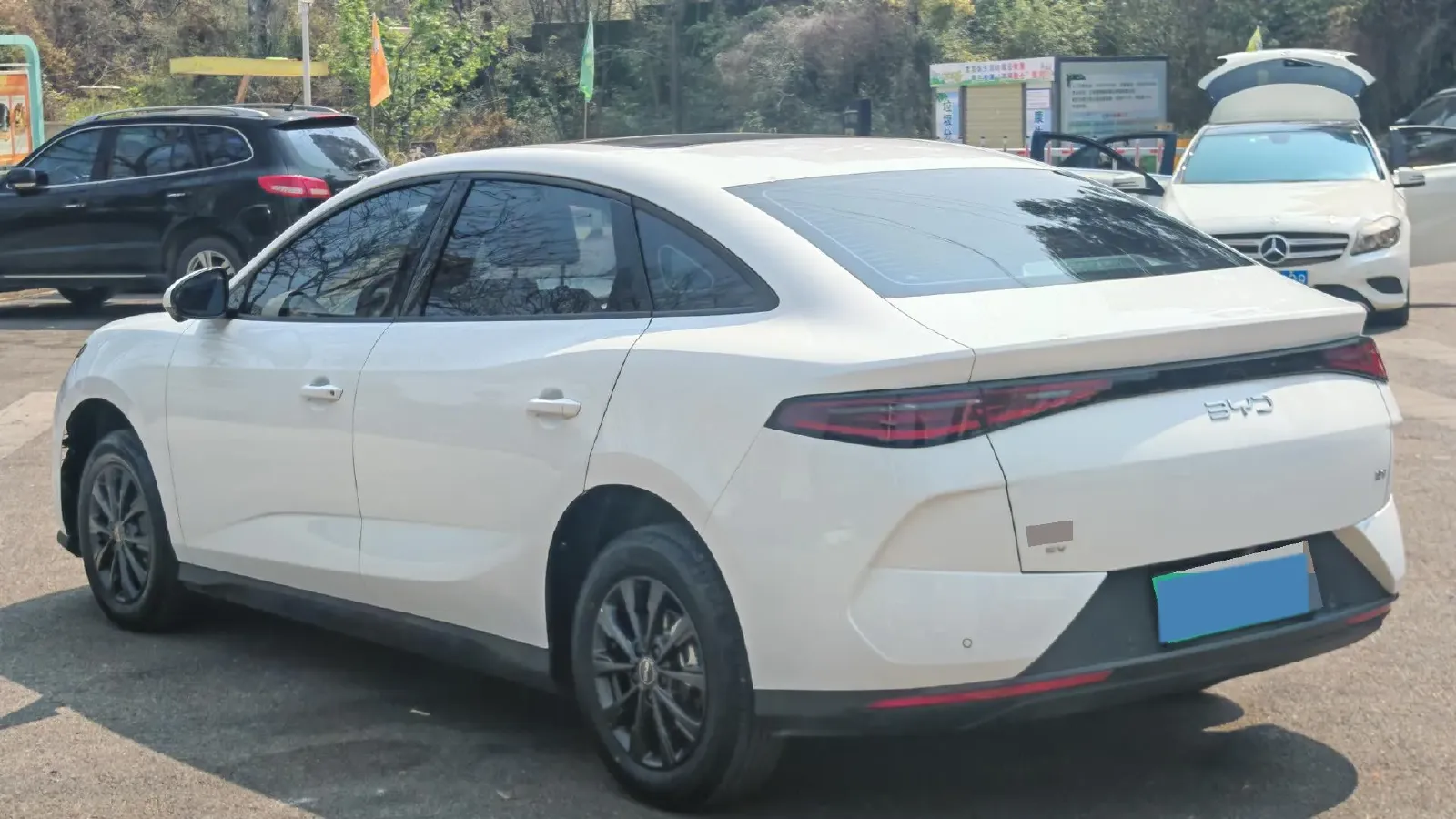 2025 BYD e7 BEV,autocango,china used car exporter,china ev exporter,chinese used car exporter,chinese used ev exporter