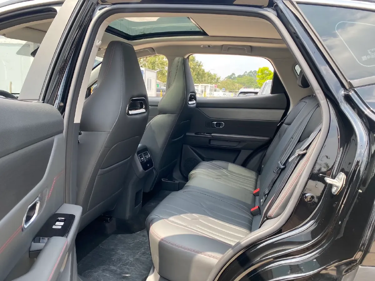 2025 Jetour DASHING 1.5T 156HP L4 6DCT,autocango,china used car exporter,china ev exporter,chinese used car exporter,chinese used ev exporter