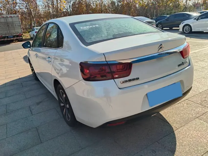 2018 Citroen C4 C-Quatre 1.6L 117HP L4 5MT,autocango,china used car exporter,china ev exporter,chinese used car exporter,chinese used ev exporter