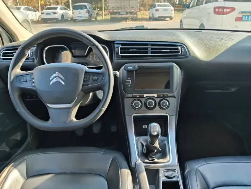 2018 Citroen C4 C-Quatre 1.6L 117HP L4 5MT,autocango,china used car exporter,china ev exporter,chinese used car exporter,chinese used ev exporter