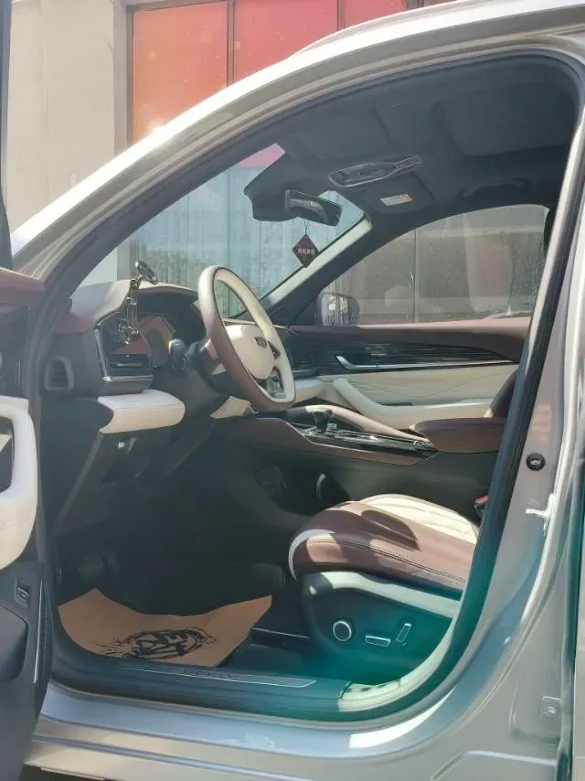 2021 Geely Monjaro 2.0T 218HP L4 7DCT,autocango,china used car exporter,china ev exporter,chinese used car exporter,chinese used ev exporter