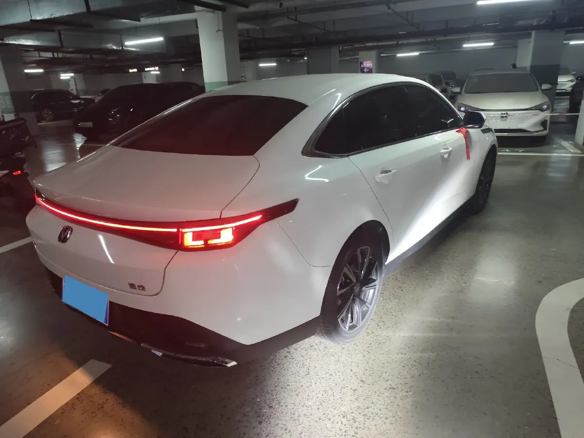 2025 ChangAn Eado 1.5T 192HP L4 7DCT,autocango,china used car exporter,china ev exporter,chinese used car exporter,chinese used ev exporter