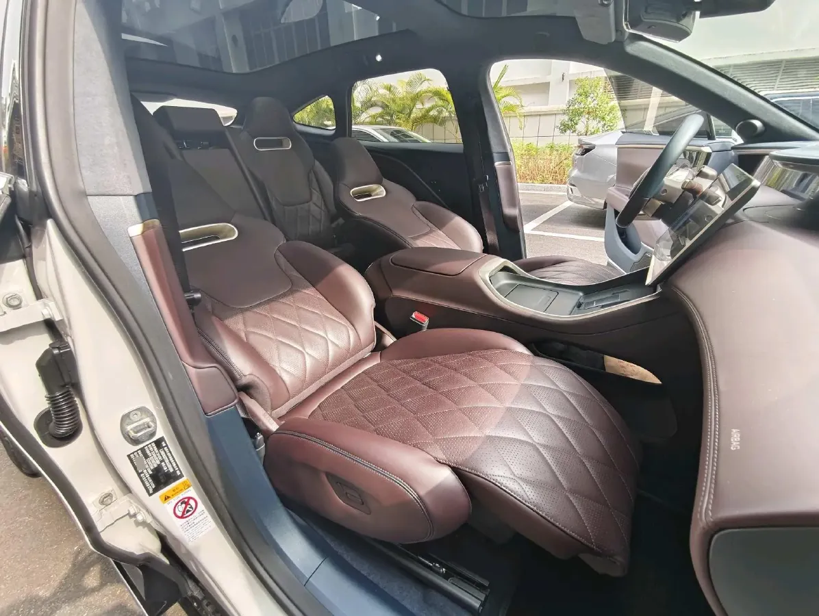 2024 Avatr 11 BEV 90KWH,autocango,china used car exporter,china ev exporter,chinese used car exporter,chinese used ev exporter