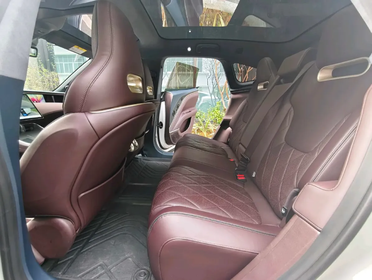 2024 Avatr 11 BEV 90KWH,autocango,china used car exporter,china ev exporter,chinese used car exporter,chinese used ev exporter