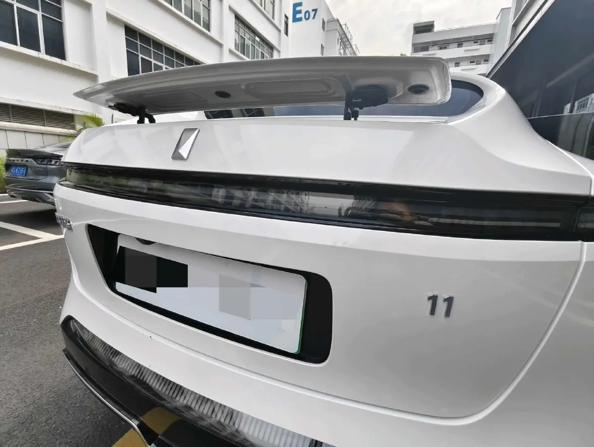 2024 Avatr 11 BEV 90KWH,autocango,china used car exporter,china ev exporter,chinese used car exporter,chinese used ev exporter