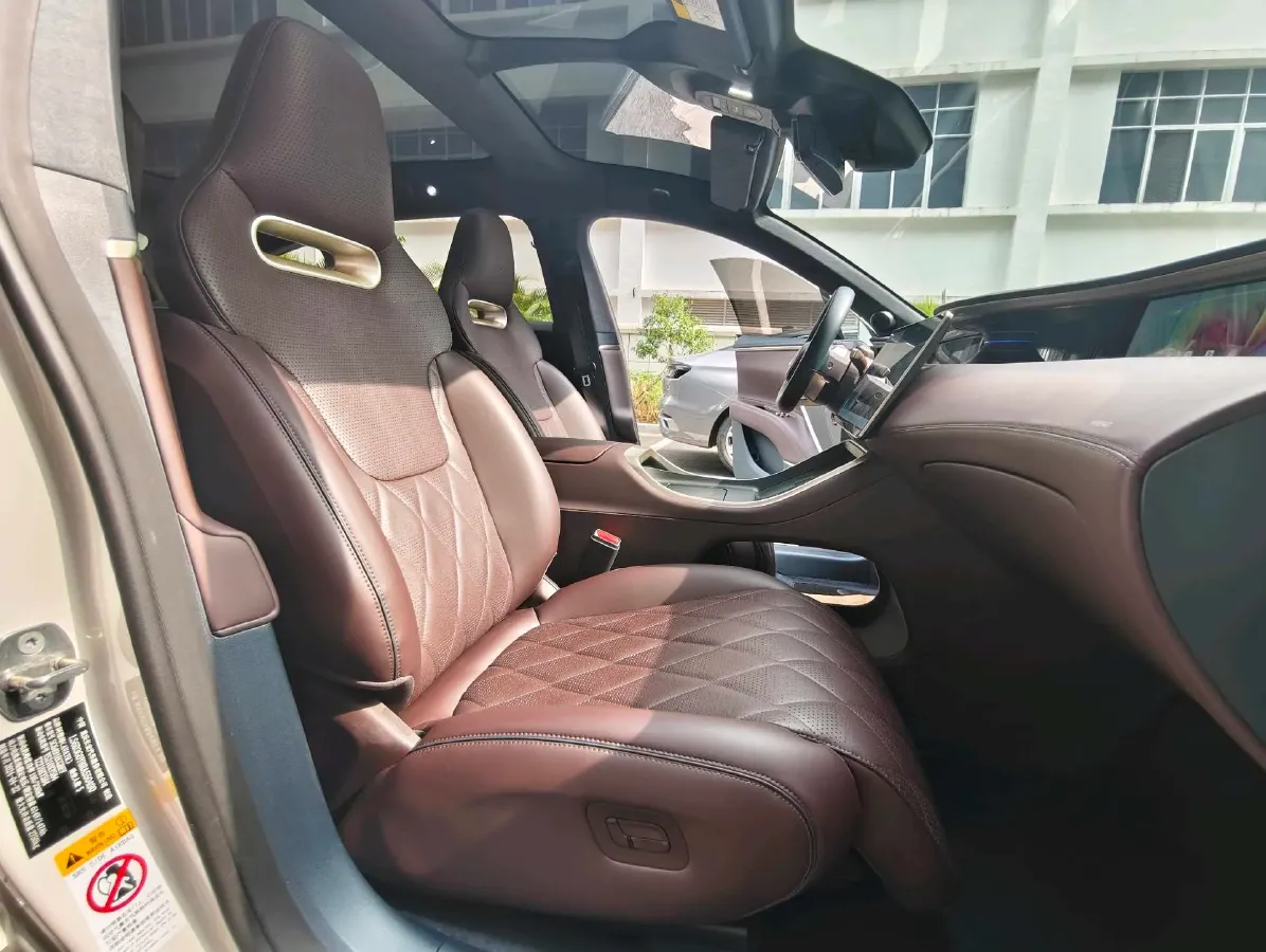 2024 Avatr 11 BEV 90KWH,autocango,china used car exporter,china ev exporter,chinese used car exporter,chinese used ev exporter